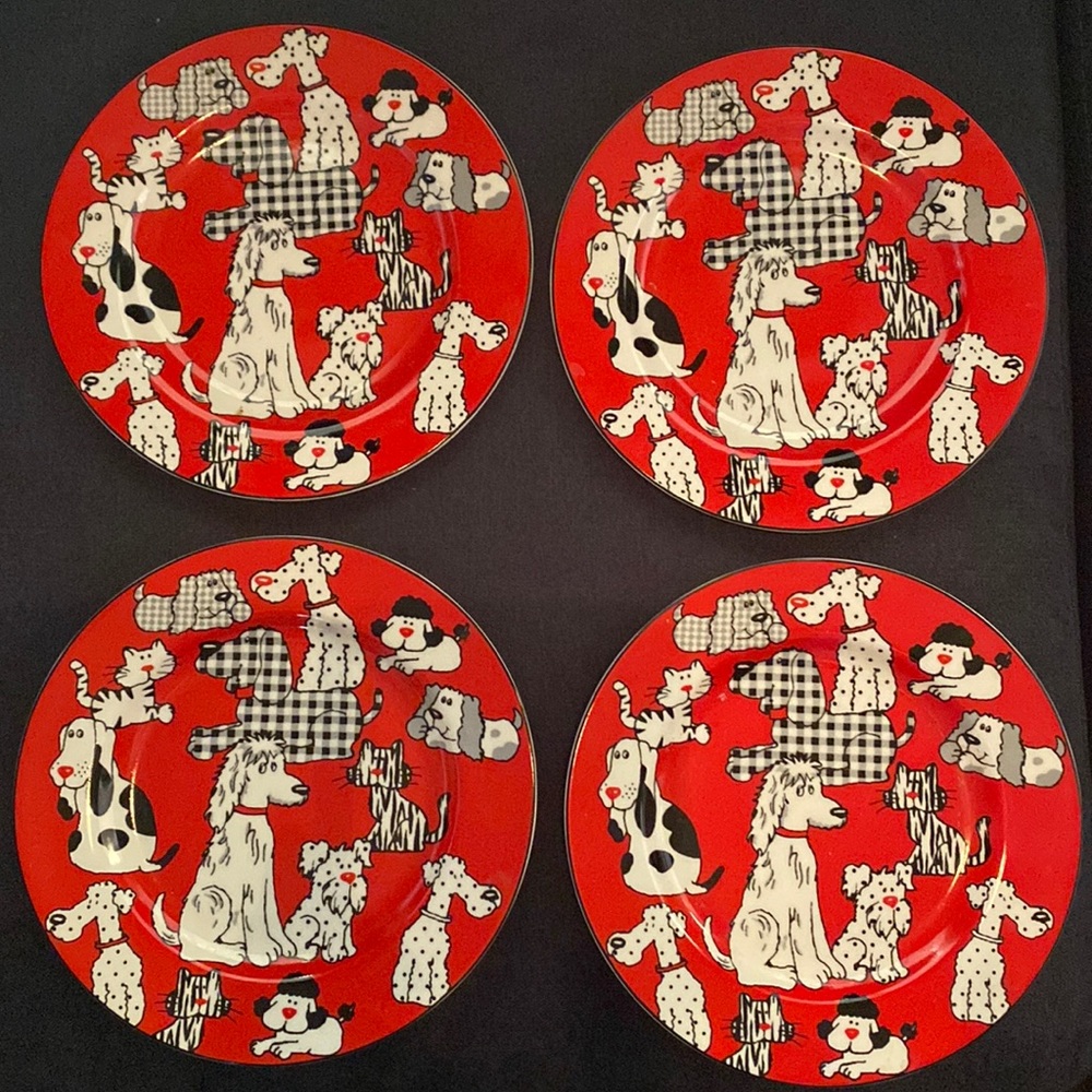 4 Living Quarters Carson Pirie dogs and cats salad plates. ❤️🐈‍⬛🐕‍🦺❤️